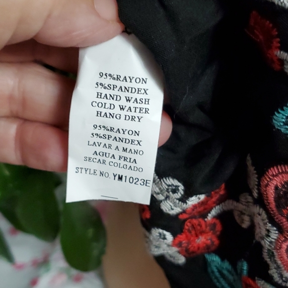 LAST ONE 2021 Deep V Dress - Picture 12 of 14